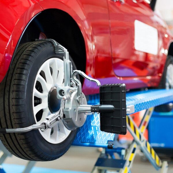 Jak ustawić zbieżność – znaczenie prawidłowego ustawienia kół.