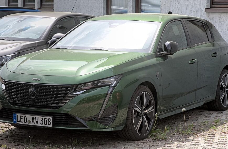 Peugeot 308 — dane techniczne, wymiary, silniki, spalanie, pojemność, ceny, opinie