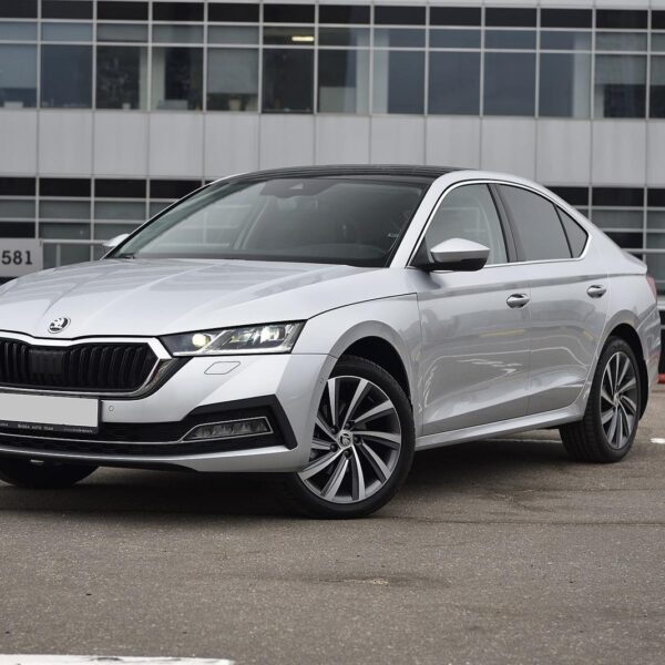 Skoda Octavia — dane techniczne, wymiary, silniki, spalanie, pojemność, ceny, opinie
