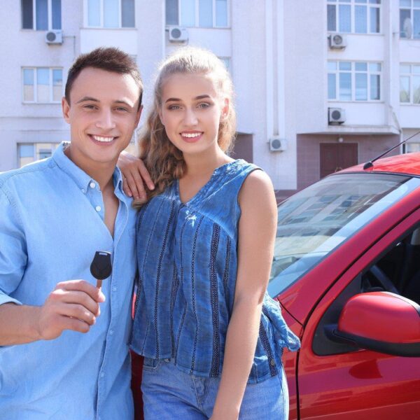 Zakup samochodu od osoby prywatnej za gotówkę – na co uważać?