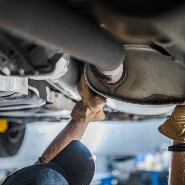 Układ wydechowy: jak dbać o jego sprawność i kiedy wymieniać?